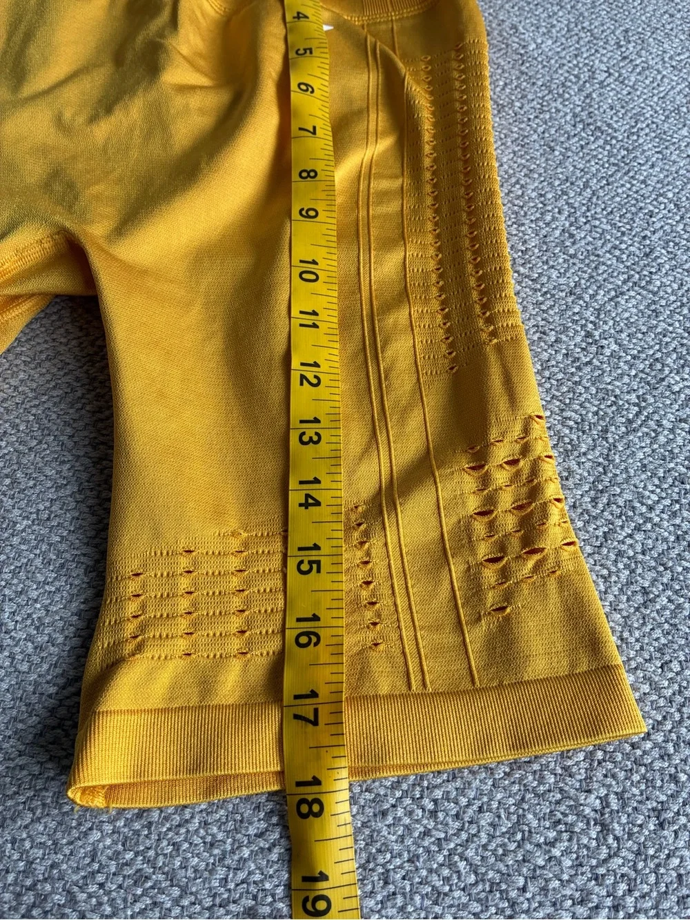 Gymshark Seamless Biker Shorts Women M .Mustard Yellow High Waisted Activewear.